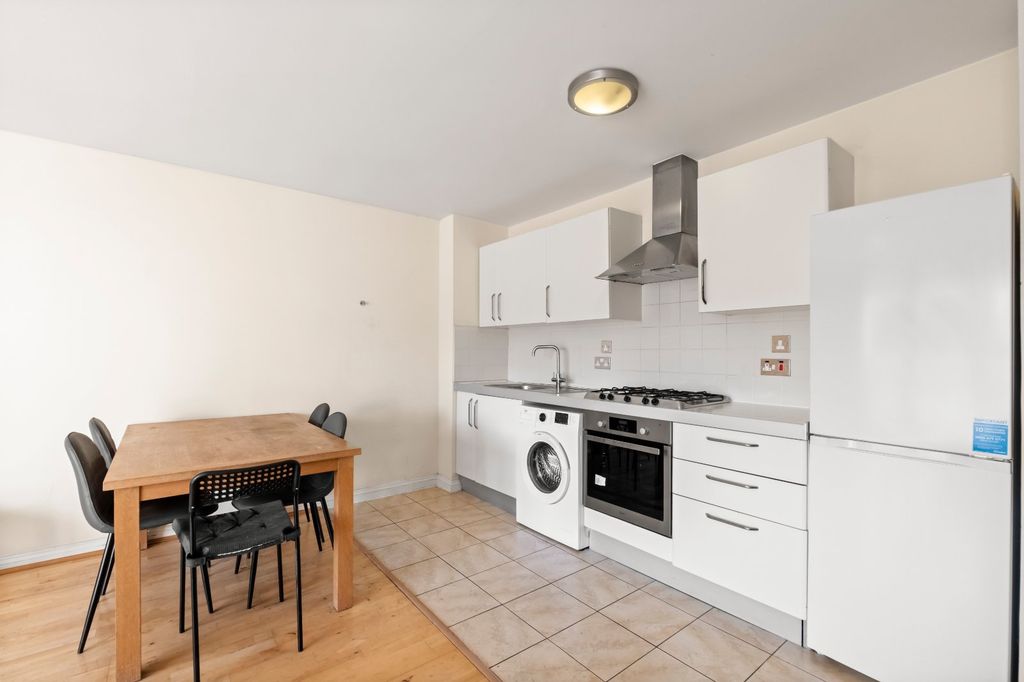 Property photo 2 of 7 Kitchen Area