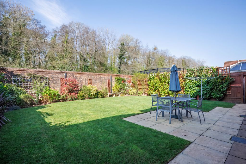 Property photo 3 of 30