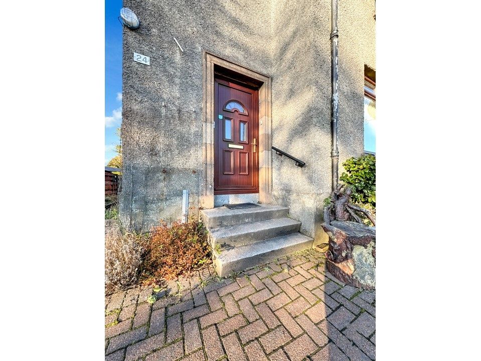 Property photo 3 of 23