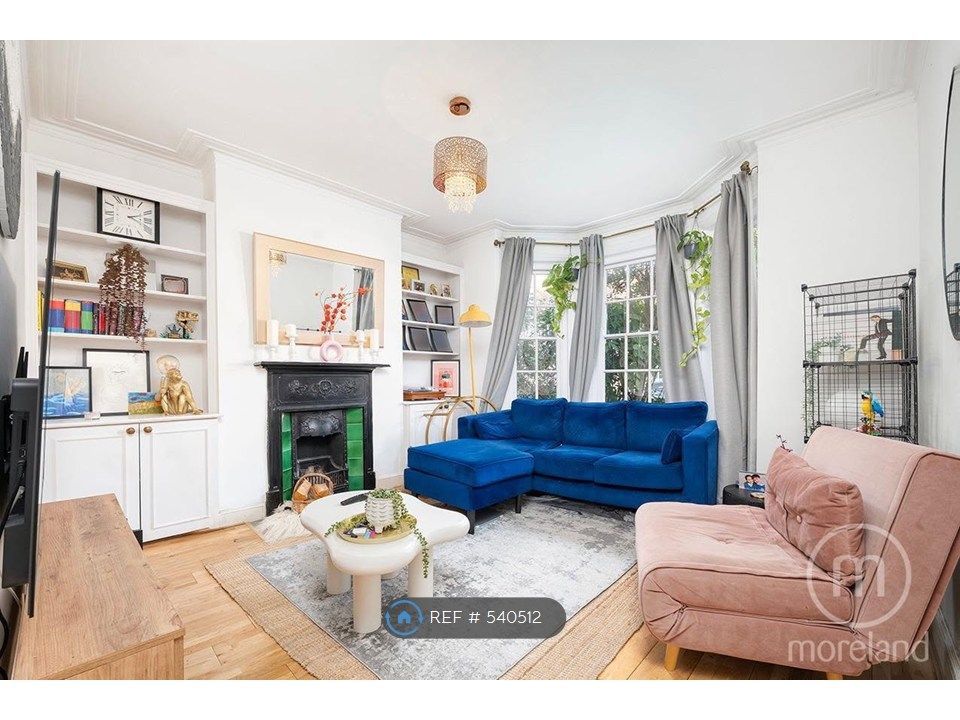 Property photo 2 of 12