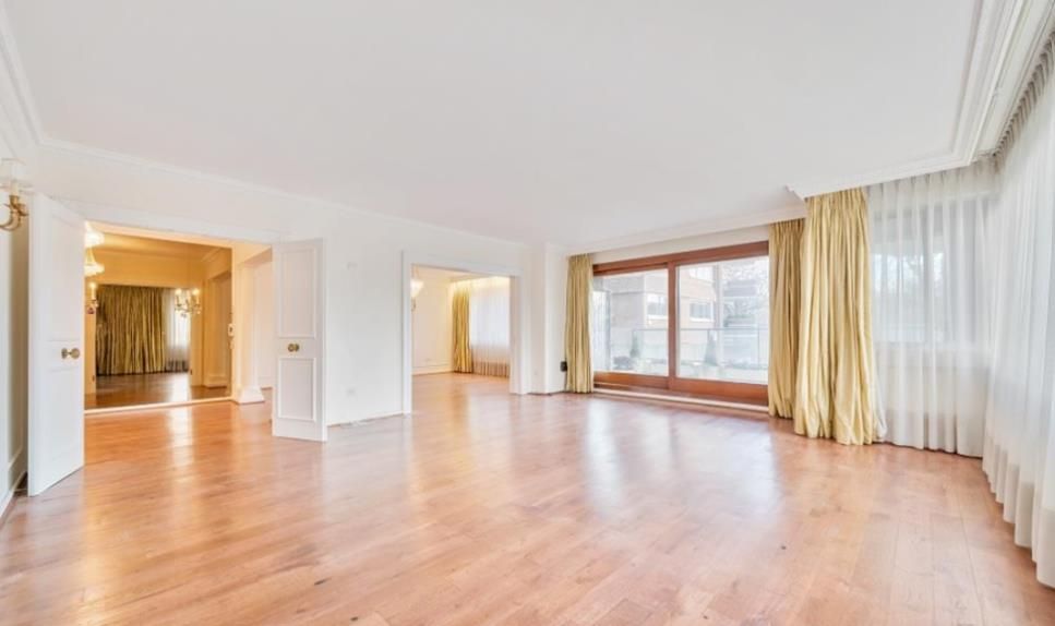 Property photo 2 of 12 Lr .Png