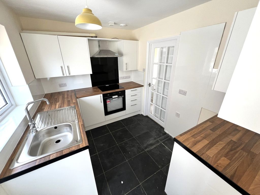 Property photo 3 of 10 Picture No. 04