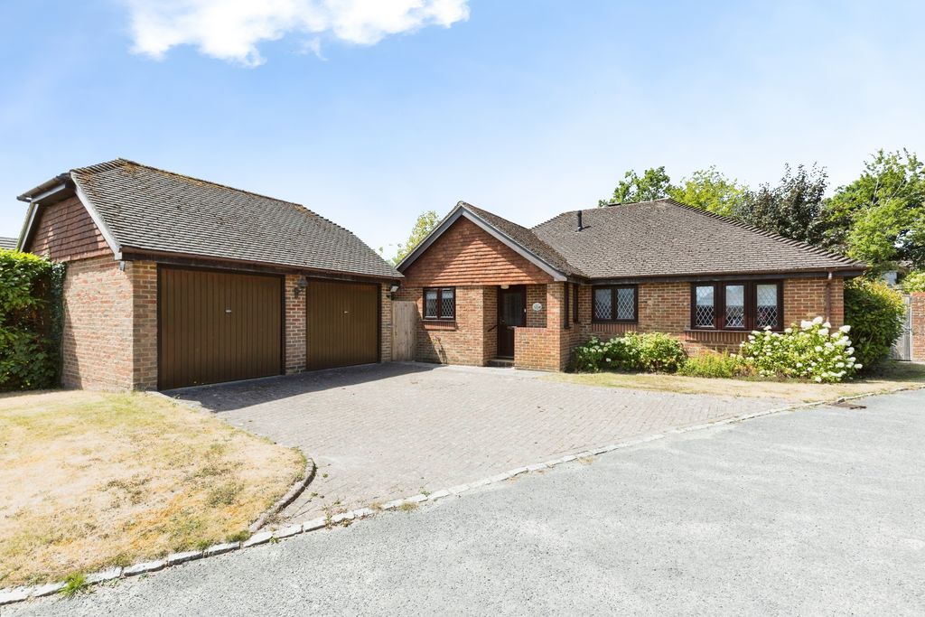 Property photo 1 of 21