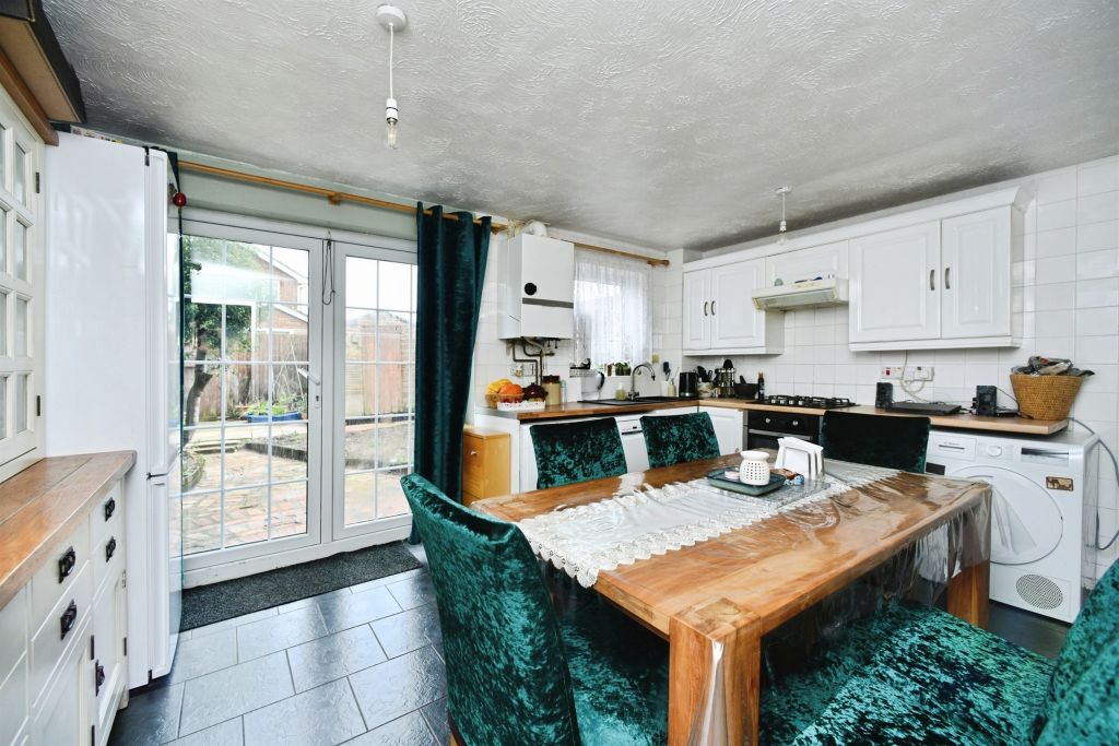 Property photo 3 of 21