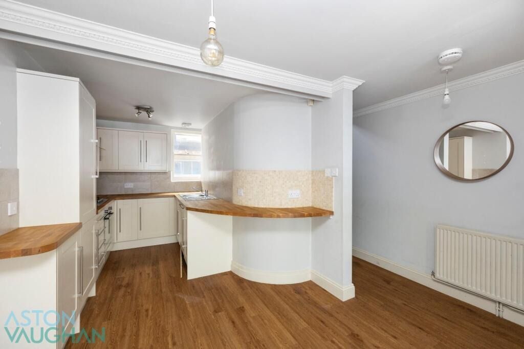 Property photo 2 of 12 4561181