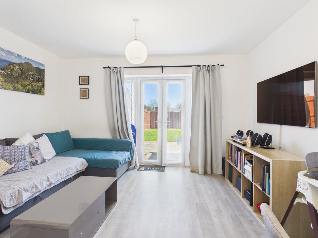 Property photo 2 of 13 Living/Dining Room