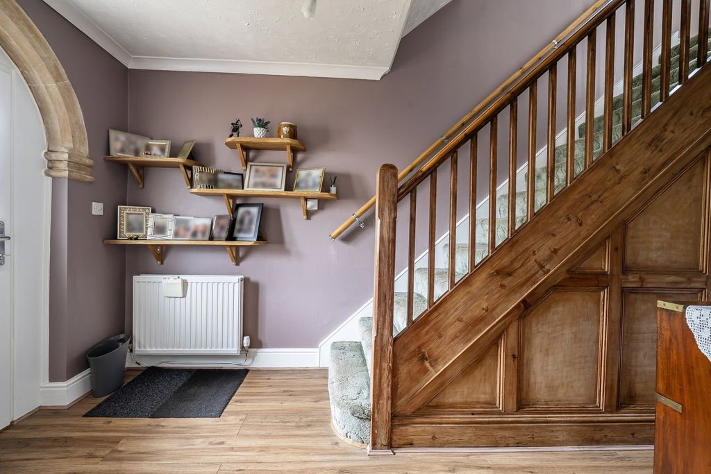 Property photo 3 of 22