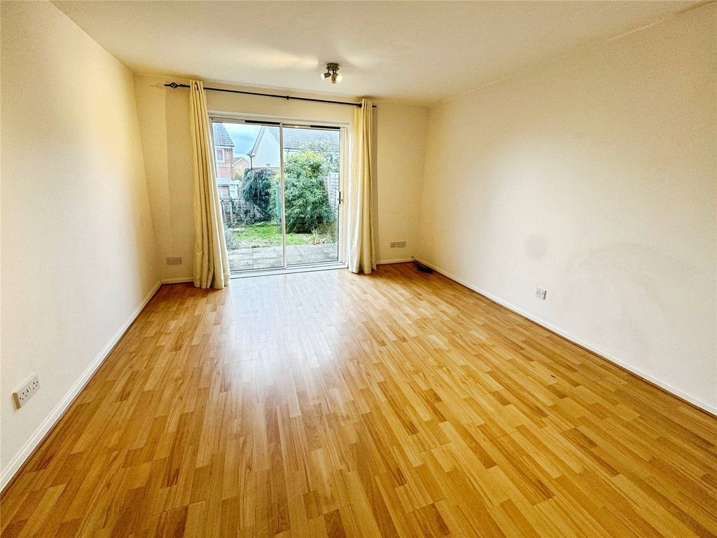 Property photo 3 of 12 Picture No. 28