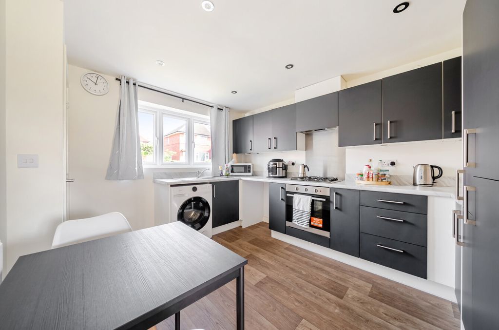 Property photo 3 of 20 1481247-11-6A3A4F...