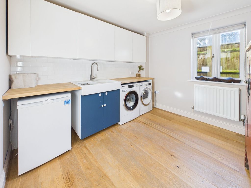 Additional image 11 of 4 bed detached house for saleWychwood Close, Charlbury, Chipping Norton OX7