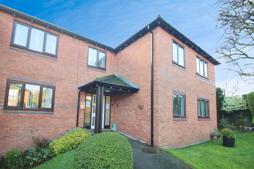 Property photo 1 of 11 Exterior