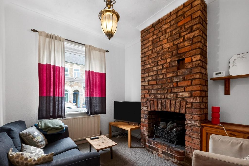 Property photo 2 of 17 Pnmb0031.Jpg