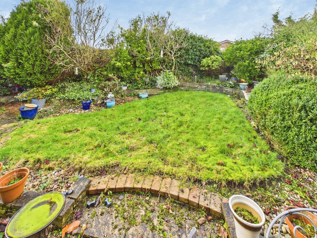 Property photo 2 of 24