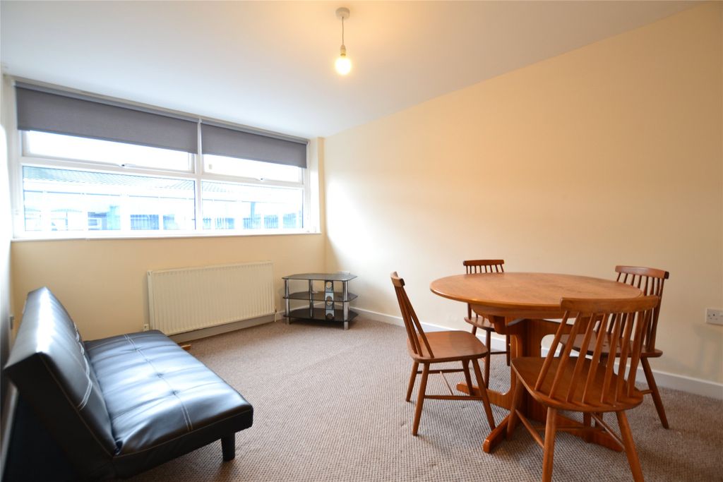 Property photo 2 of 4 Picture No. 09