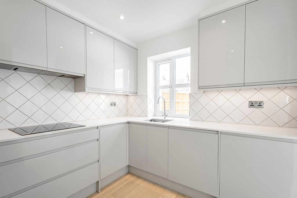 Property photo 2 of 12 Plot 1 Kitchen