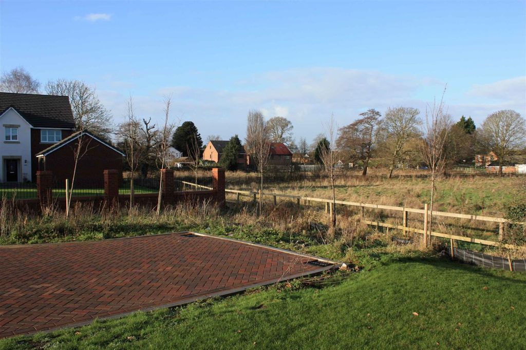 Property photo 2 of 12 Mor 6.Jpg