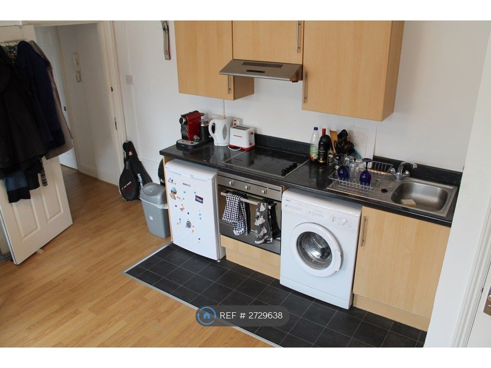 Property photo 2 of 5 Kitchen And Hall