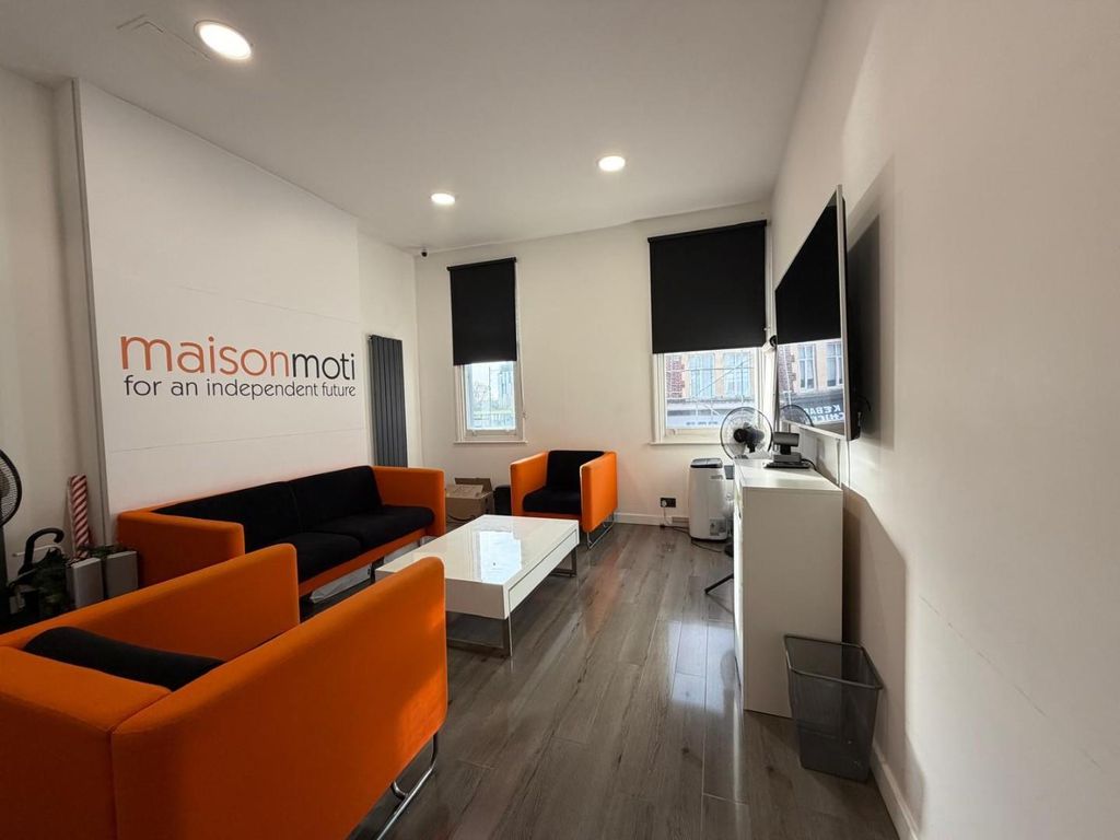 Property photo 3 of 12 5.Jpeg