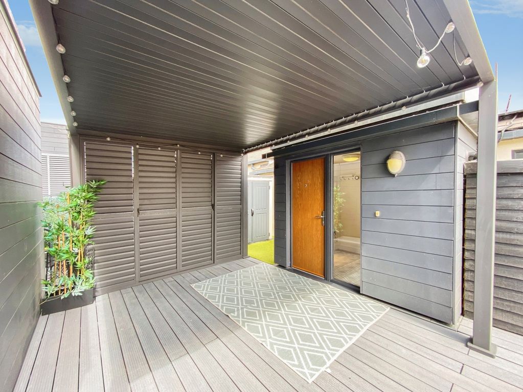 Property photo 2 of 19 Pbox-Img.Jpg