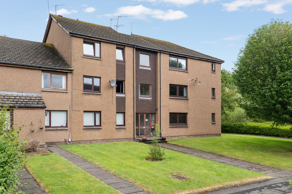 Property photo 1 of 15 1