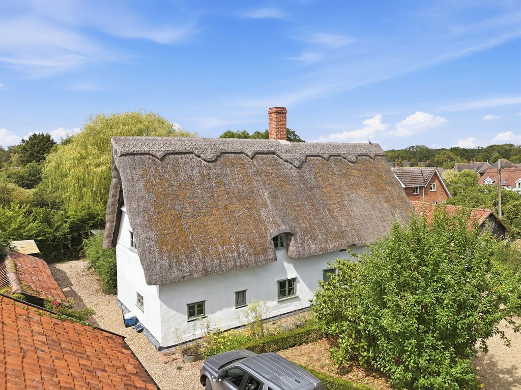 Property photo 1 of 42