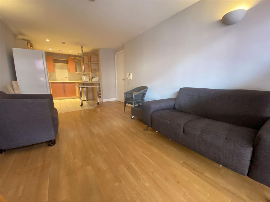 Property photo 3 of 8