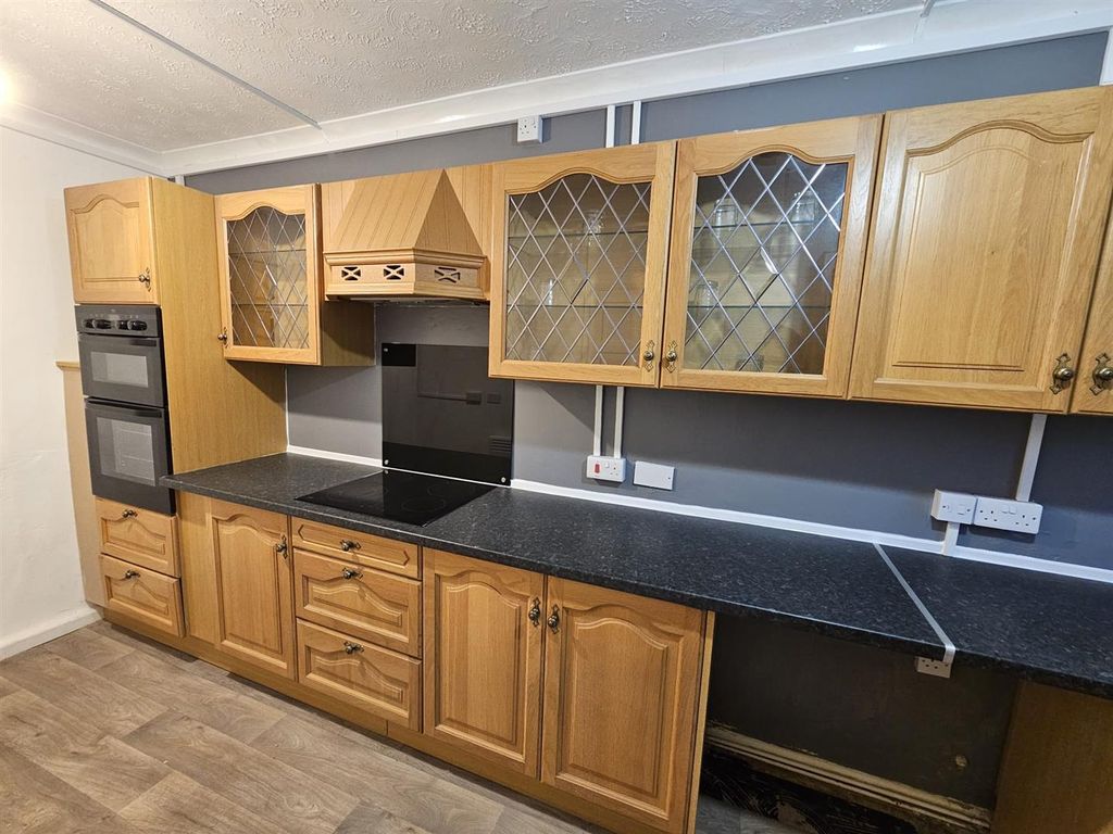 Additional image 6 of 1 bed property for saleGordon Crescent, Brierley Hill DY5
