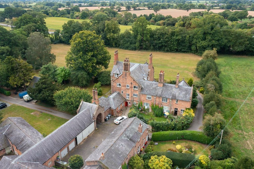 Property photo 2 of 26 5Stokebarns-31.Jpg