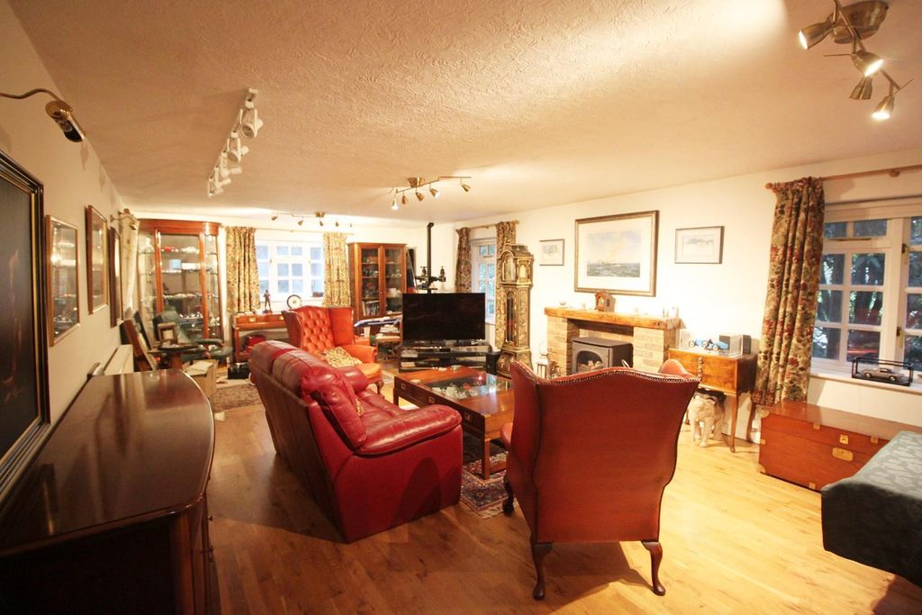 Property photo 3 of 21 Img_6115.Jpg