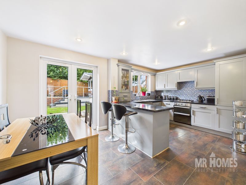 Property photo 1 of 44 Photo 14