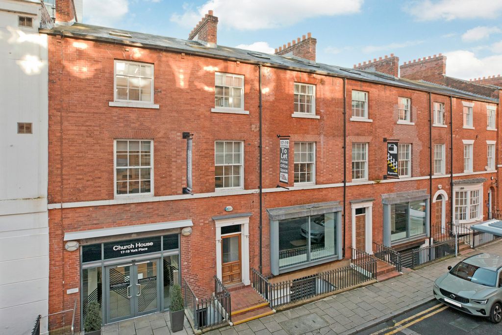 Property photo 2 of 19 Img_2020.Jpg