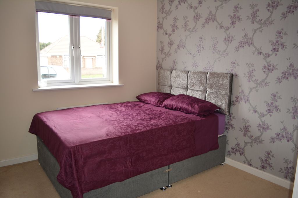 Property photo 1 of 9 Cover