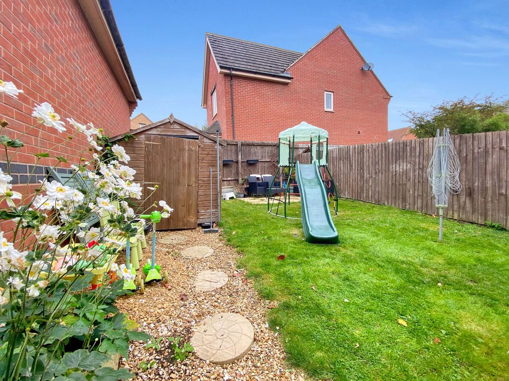 Property photo 2 of 13