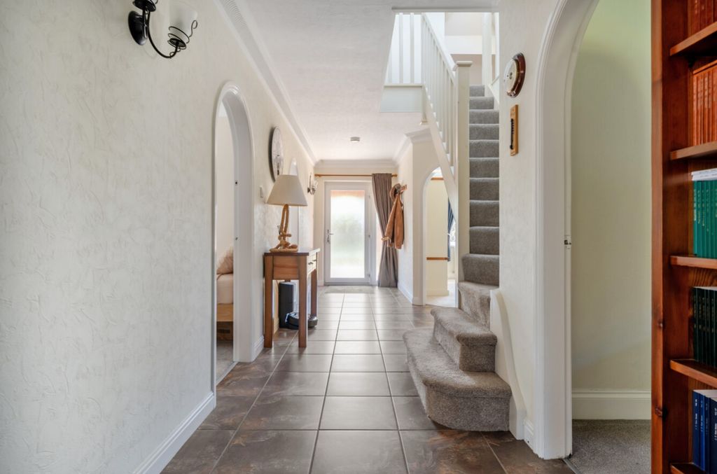 Additional image 12 of 5 bed bungalow for saleAylesby, Grimsby, Lincolnshire DN37