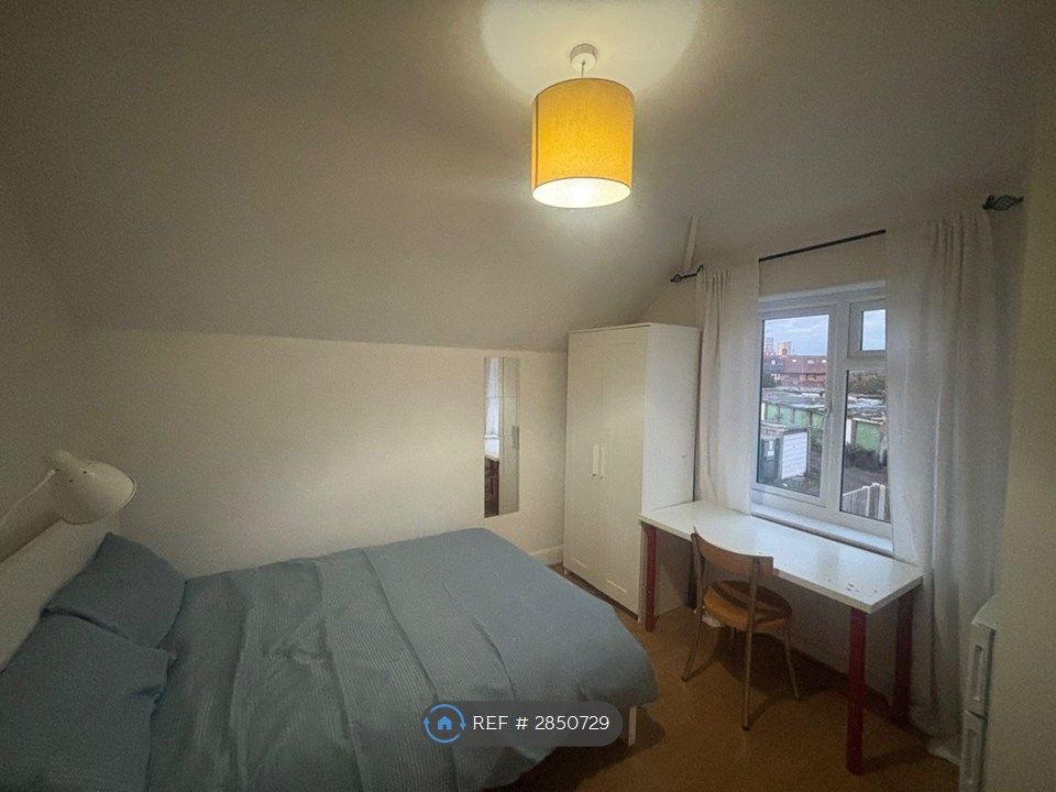 Property photo 3 of 6