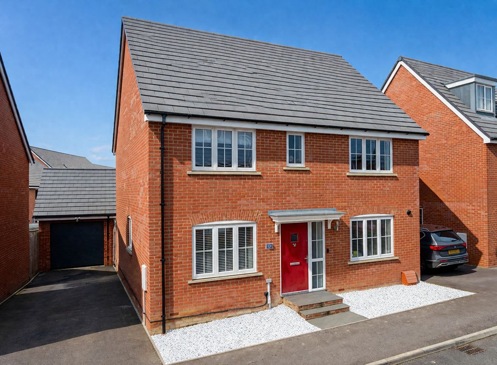 Property photo 1 of 28