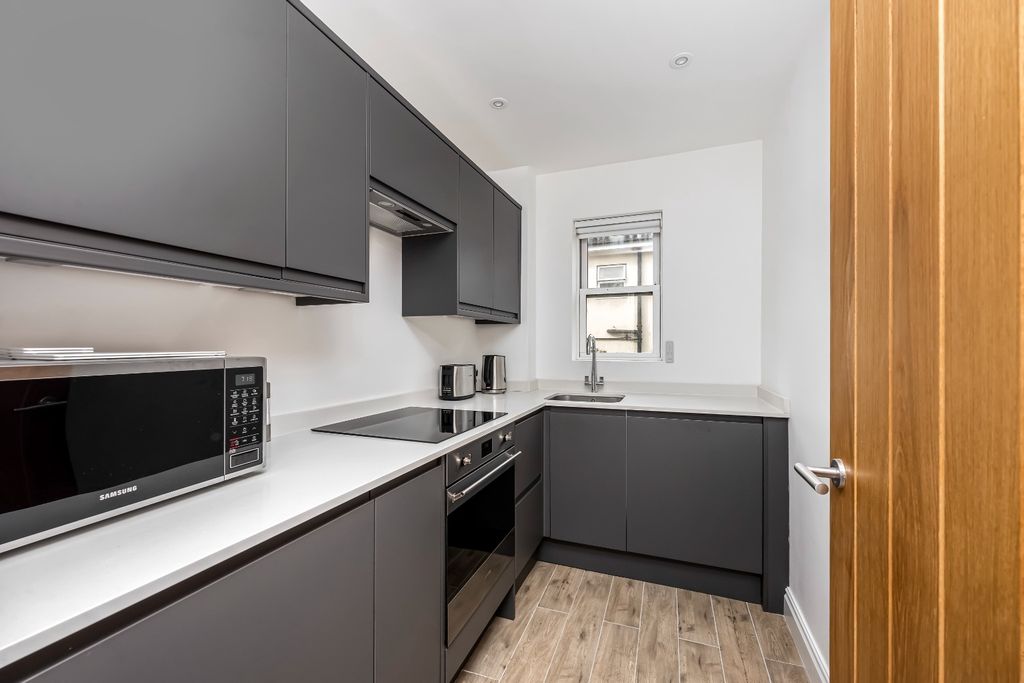 Additional image 5 of 2 bed semi-detached house for saleCharles Street, Brighton, East Sussex BN2