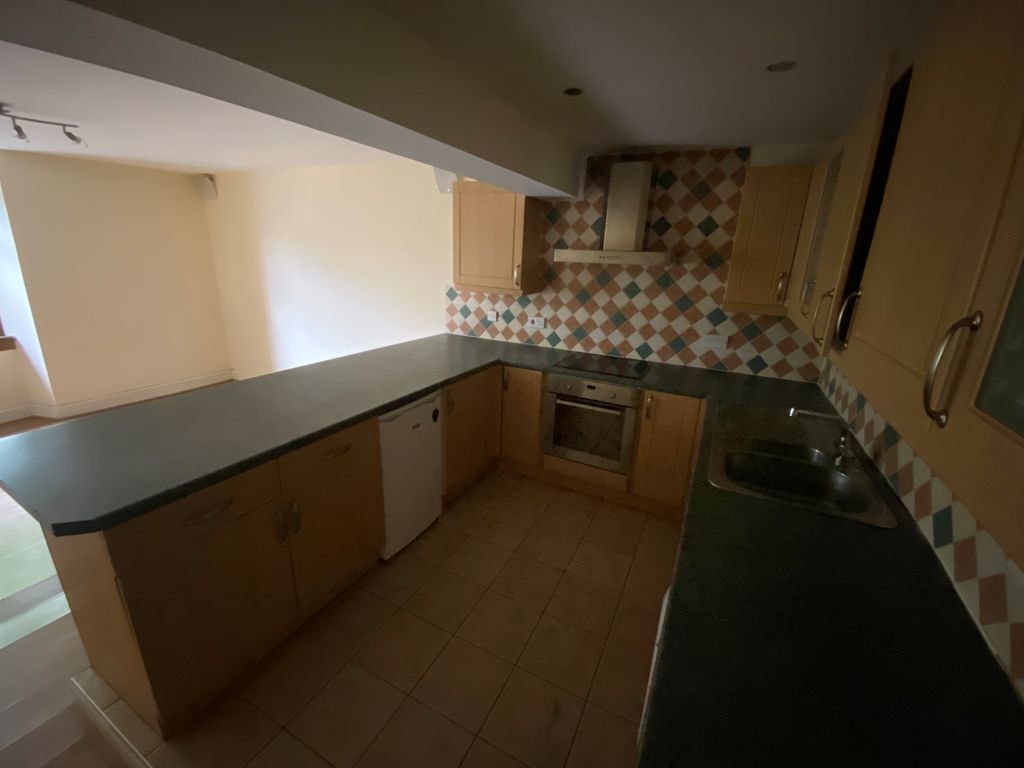 Property photo 3 of 5