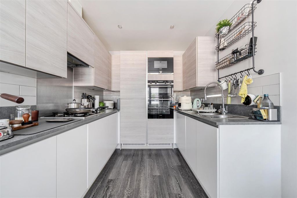 Property photo 2 of 15 1496778-1-6A67784Ede96d.Jpg