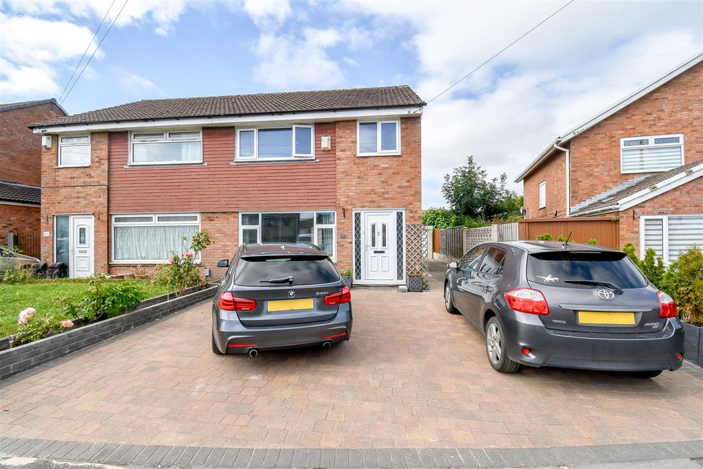 Property photo 1 of 26