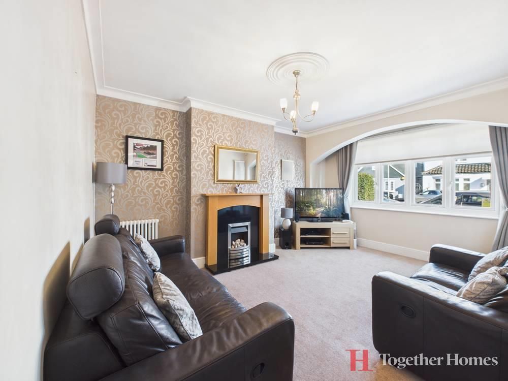 Additional image 4 of 4 bed semi-detached house for saleBlacksmiths Lane, Rainham RM13