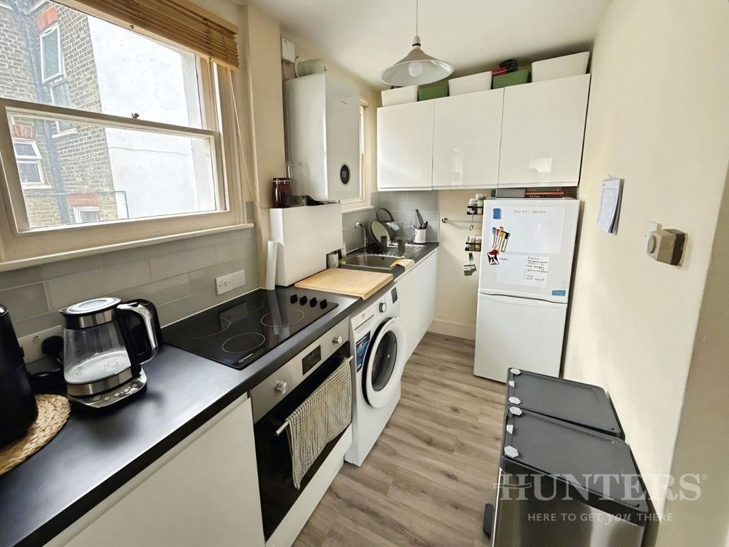 Property photo 3 of 6 Pbox-Img.Jpg