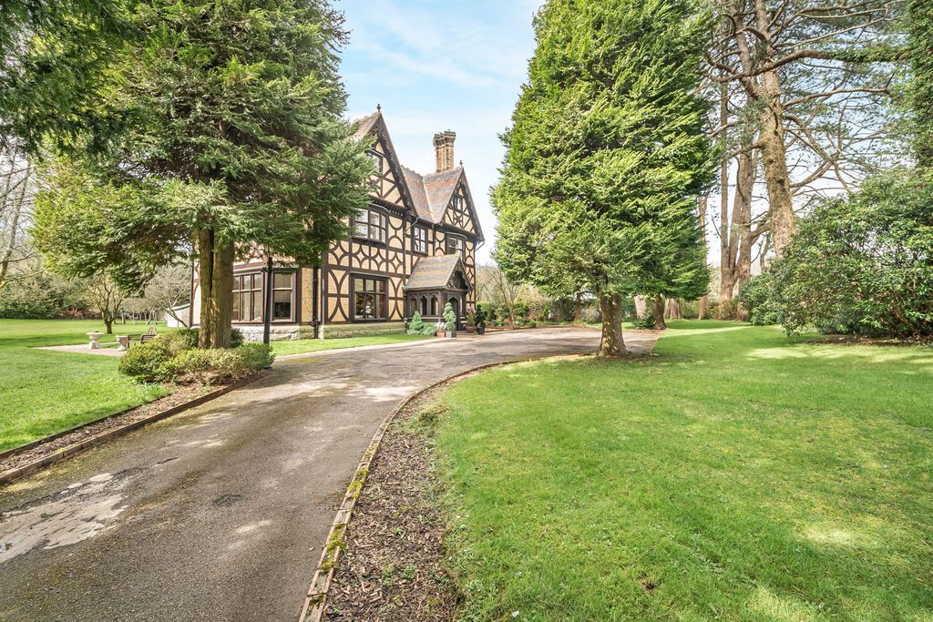 Property photo 2 of 48