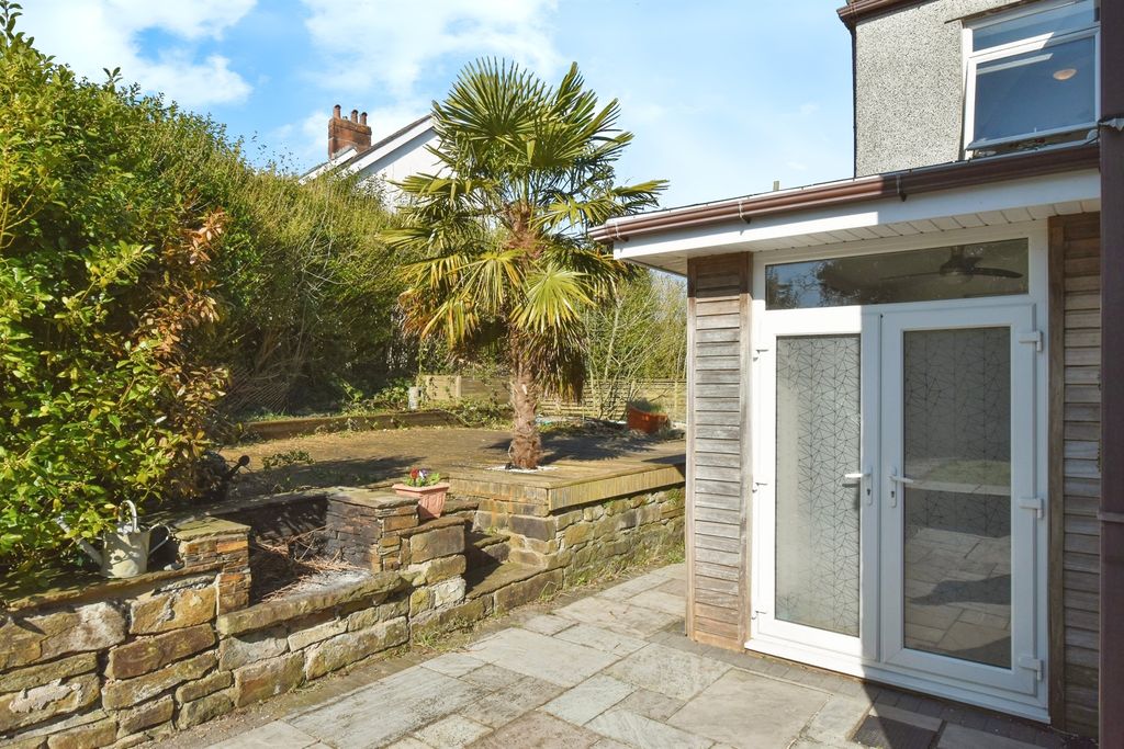 Property photo 2 of 22
