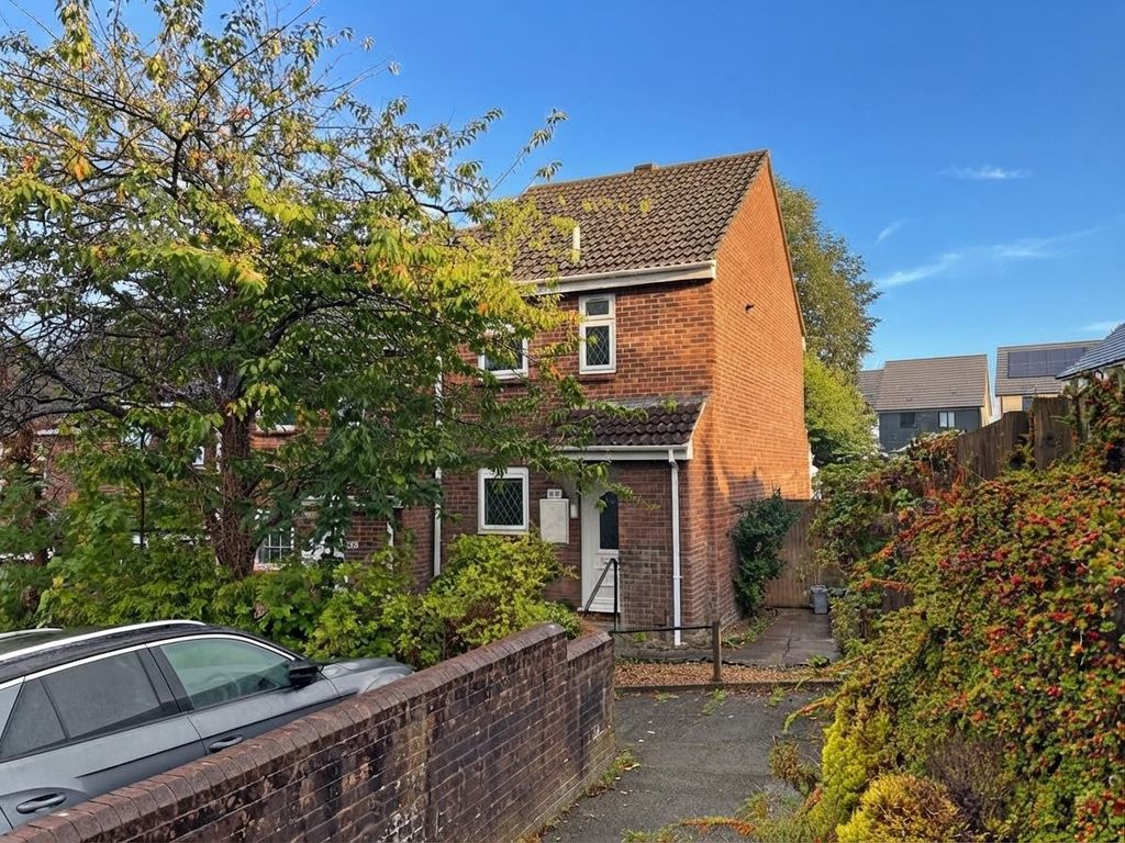 Property photo 1 of 14 Rolston Close 69 - Front.Jpg