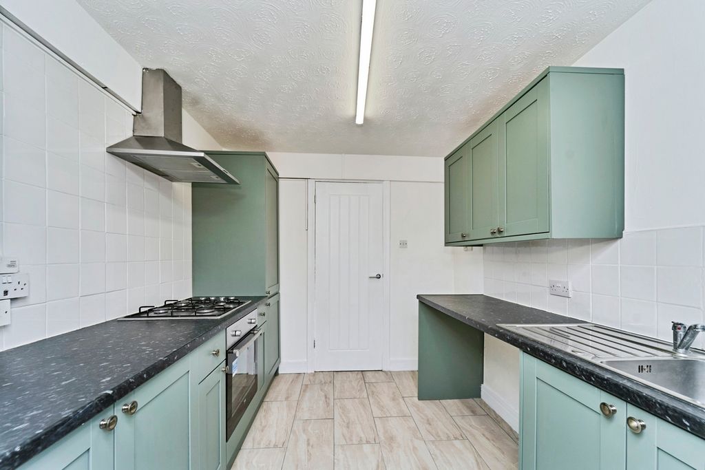 Property photo 3 of 11 Pbox-Img.Jpg