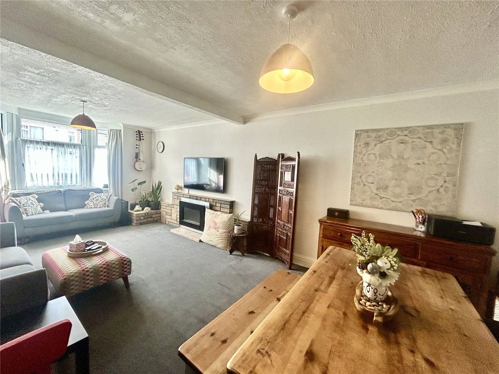 Property photo 2 of 15 Picture No. 02