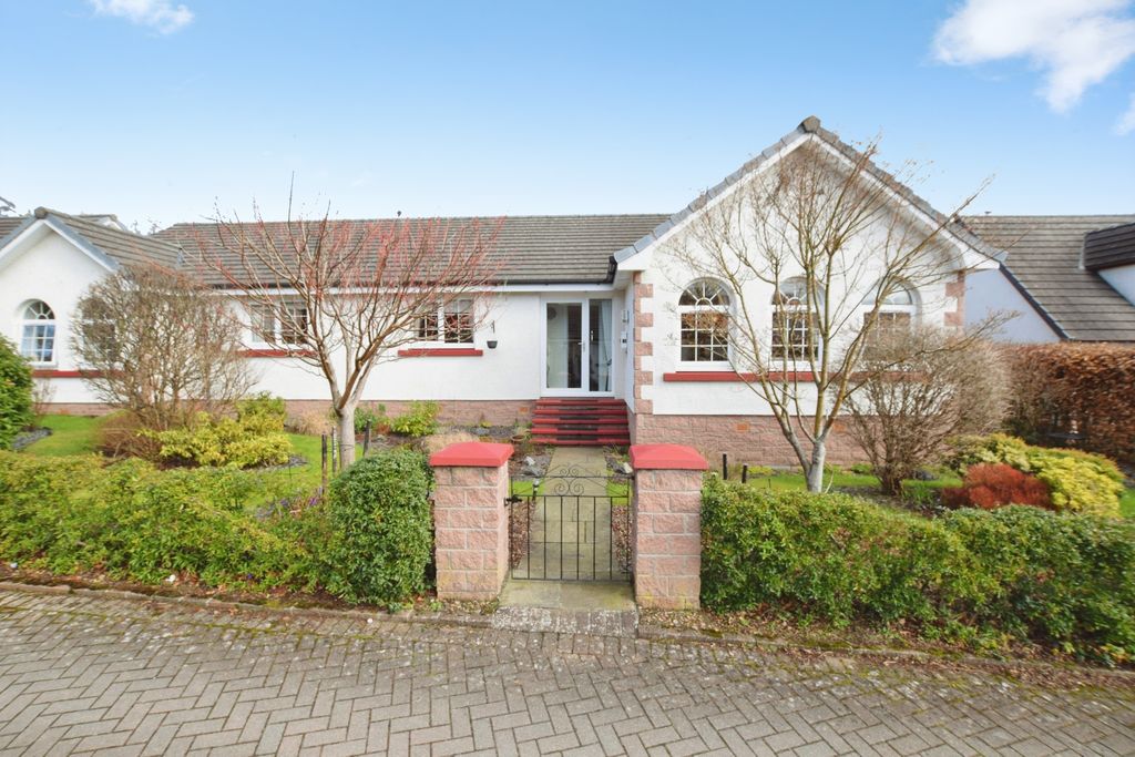 Property photo 1 of 15 Front View