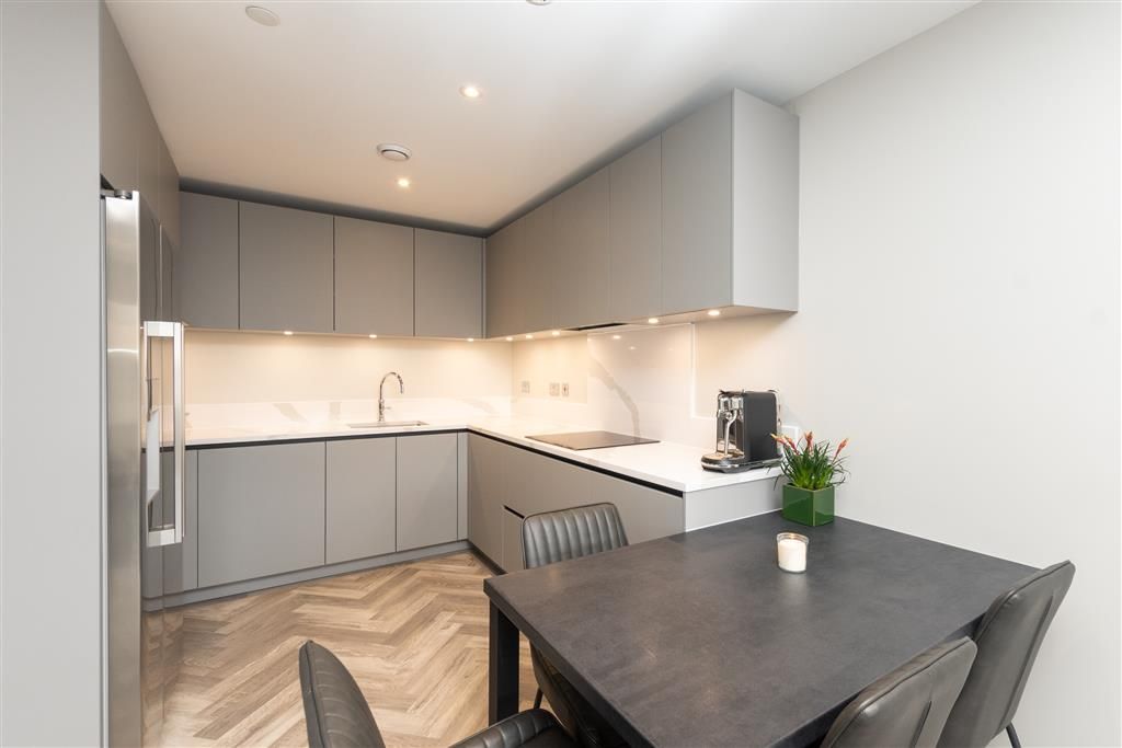 Property photo 1 of 10 Kitchen