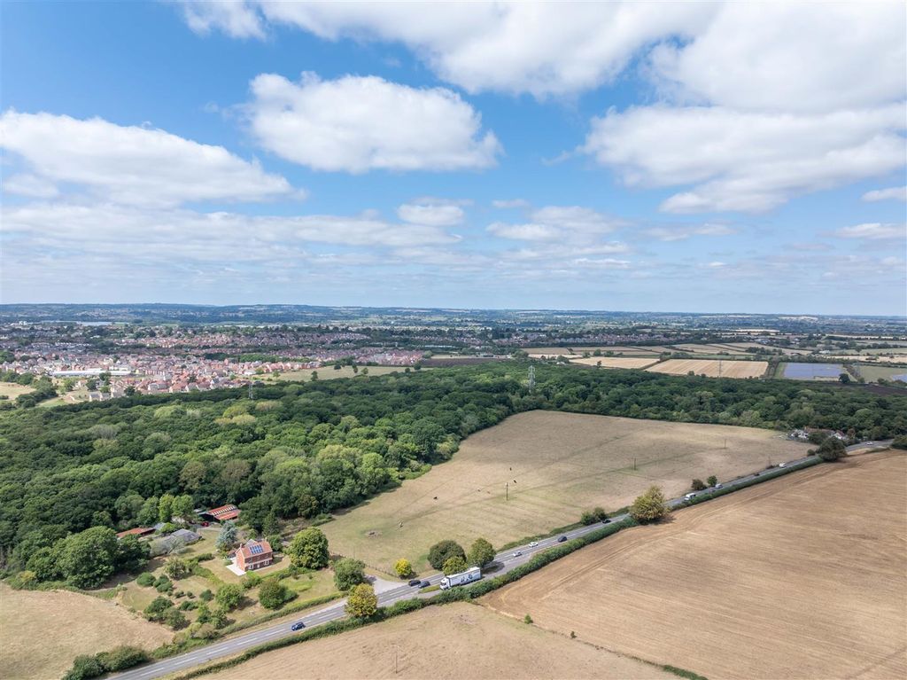 Property photo 1 of 6 Dji_20250807113934_0076_D.Jpg